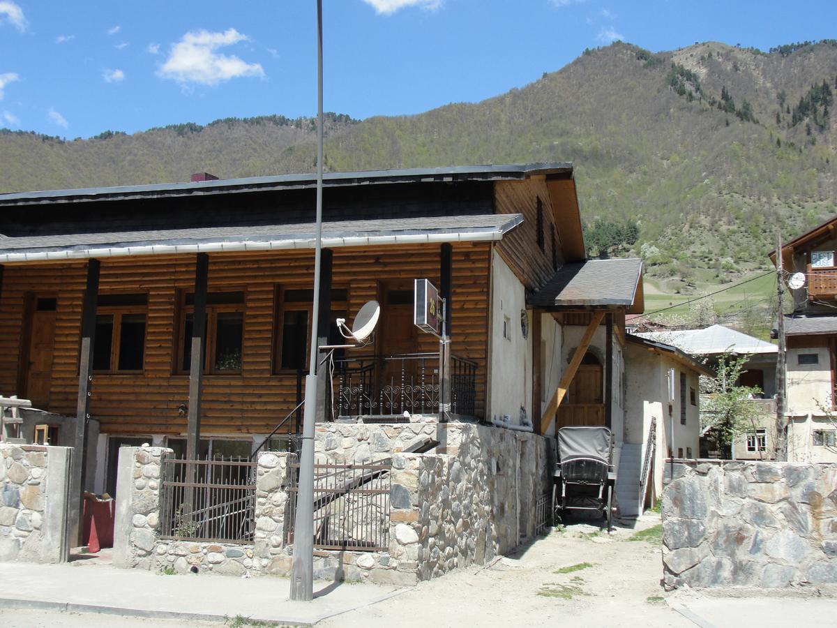 Guest House 26 Mestia Exterior photo